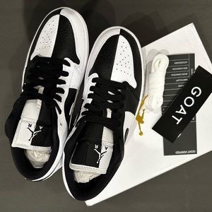 AIR JORDAN 1 Low SE Homage W Size 8